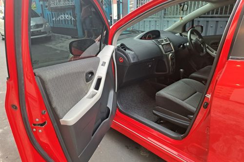 Used 2013 Toyota Yaris E 1.5L AT