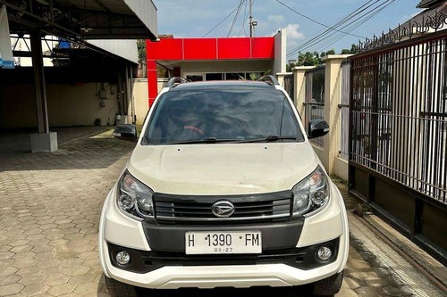 2017 Daihatsu Terios R AT Custom bekas