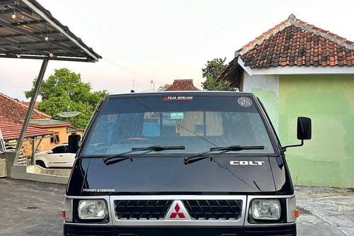 2017 Mitsubishi L300 Pickup Standard bekas