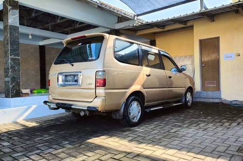 Dijual 2000 Toyota Kijang Innova 1.8L LGX bekas