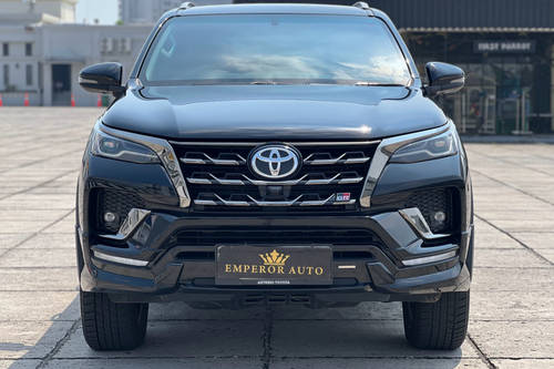 2022 Toyota Fortuner 4x2 2.8 GR Sport AT DSL