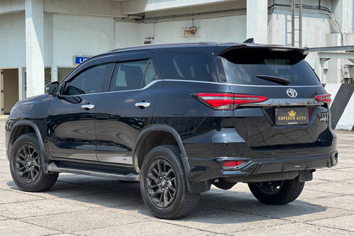 2022 Toyota Fortuner 4x2 2.8 GR Sport AT DSL