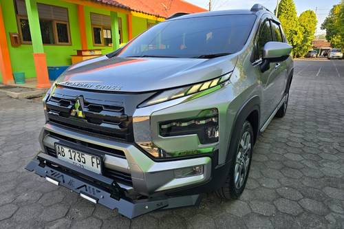 2024 Mitsubishi Xpander Cross MT