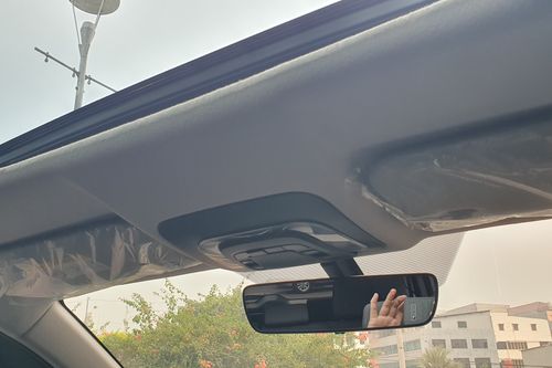 2024 Toyota Kijang Innova Zenix Hybrid EV 2.0L V HV CVT Modellista bekas
