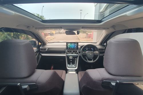 2024 Toyota Kijang Innova Zenix Hybrid EV 2.0L V HV CVT Modellista bekas