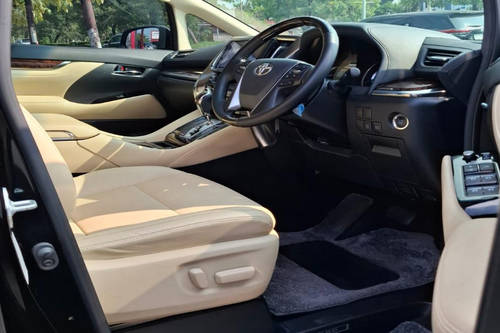 2020 Toyota Alphard 2.5 G A/T tua