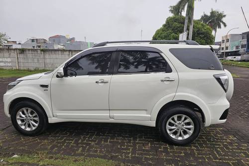 2017 Daihatsu Terios R M/T bekas