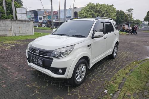 2017 Daihatsu Terios R M/T tua