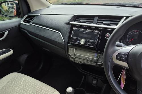 Beli mobil bekas