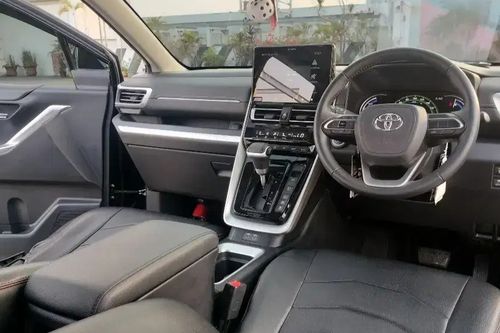 2023 Toyota Kijang Innova Zenix Hybrid EV 2.0L V HV CVT Modellista bekas