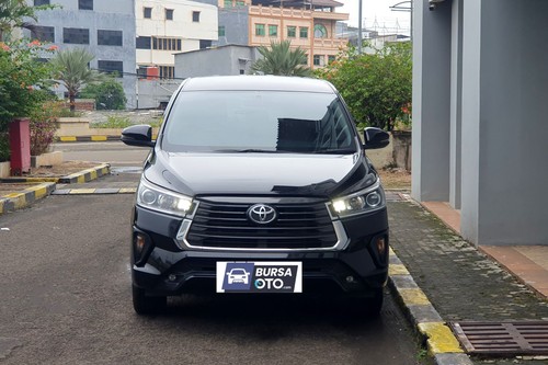 2022 Toyota Innova DIESEL V 2.4 AT bekas