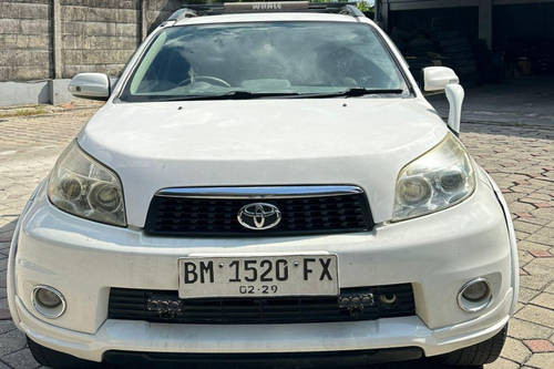 2011 Toyota Rush G AT bekas