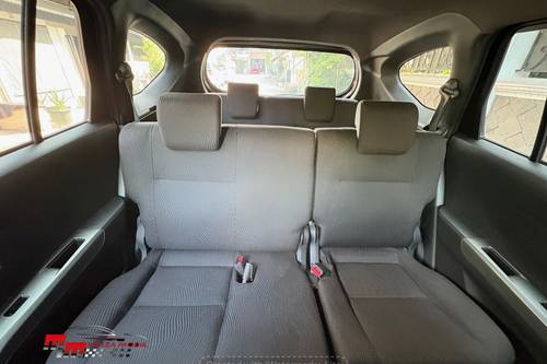 Dijual 2023 Daihatsu Sigra 1.2 R DLX AT bekas