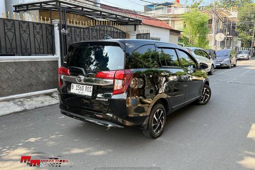 Dijual 2023 Daihatsu Sigra 1.2 R DLX AT bekas