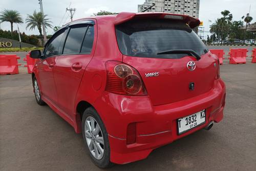 Dijual 2013 Toyota Yaris E AT bekas