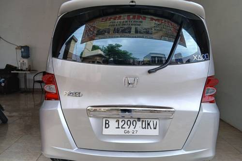 Dijual 2011 Honda Freed GB3 1.5 S AT CKD bekas