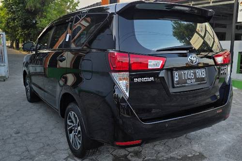 Dijual 2022 Toyota Kijang Innova 2.4 V Diesel AT bekas