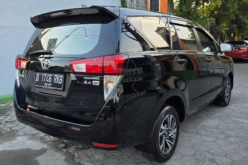 2022 Toyota Kijang Innova 2.4 V Diesel AT bekas