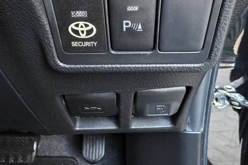 Dijual 2022 Toyota Kijang Innova 2.4 V Diesel AT bekas