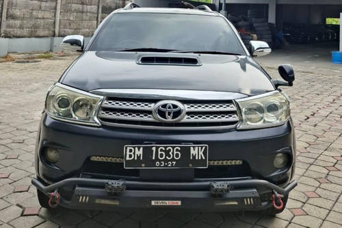 2008 Toyota Fortuner 2.5 G Diesel MT TRD bekas