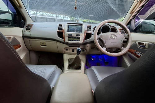 Dijual 2008 Toyota Fortuner 2.5 G Diesel MT TRD bekas