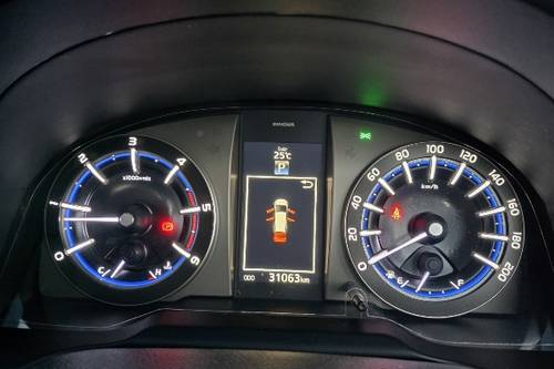 2021 Toyota Kijang Innova 2.4 Q A/T DIESEL VENTURER BASIC bekas