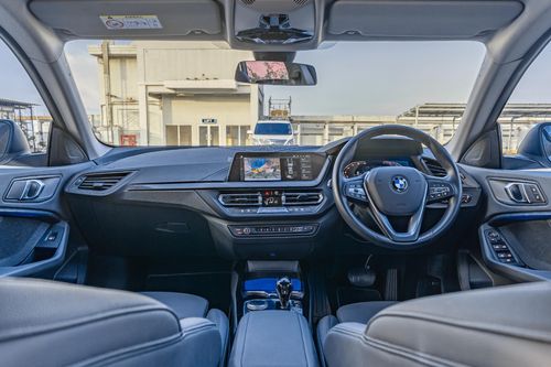 2023 BMW 2 Series Gran Coupe 218i tua