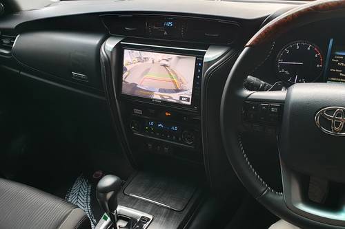 Beli mobil bekas