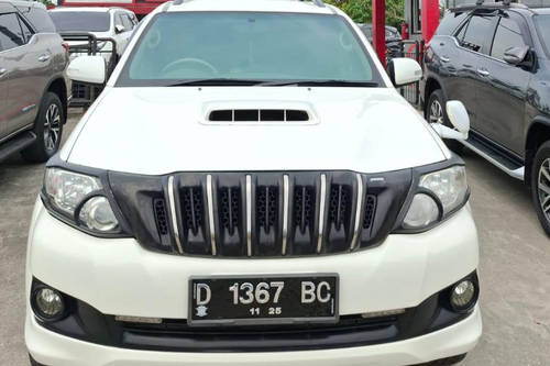 2012 Toyota Fortuner 2.5L G VNT TRD Diesel AT bekas