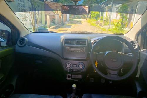 Dijual 2021 Daihatsu Ayla 1.0L D Plus MT bekas
