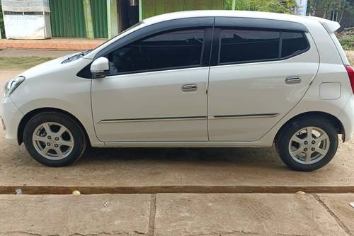 Dijual 2016 Daihatsu Ayla 1.0L X MT bekas