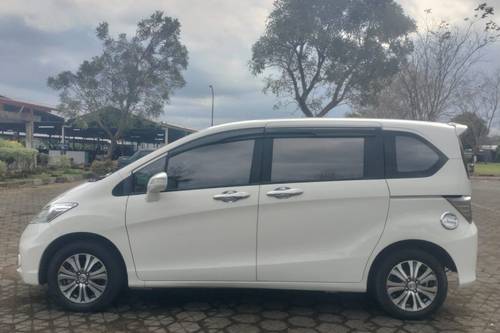 Dijual 2015 Honda Freed PSD bekas