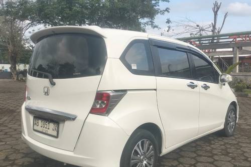 Beli mobil bekas