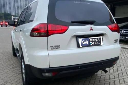Dijual 2015 Mitsubishi Pajero Sport Exceed AT 4x2 bekas