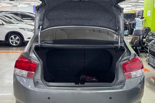 2011 Honda City E AT bekas