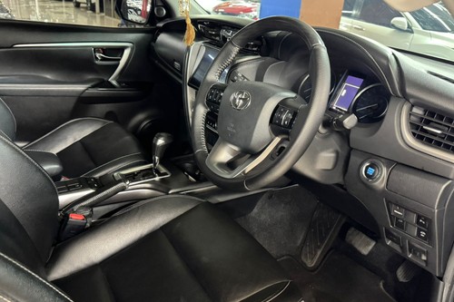 2021 Toyota Fortuner 2.4 VRZ AT tua