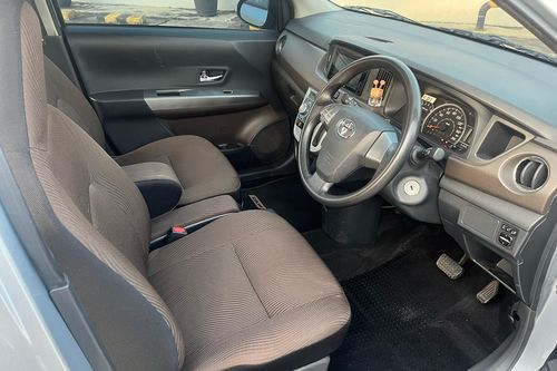 Used 2020 Toyota Calya G AT