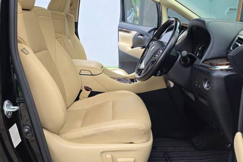 Dijual 2021 Toyota Alphard 2.5 G A/T bekas