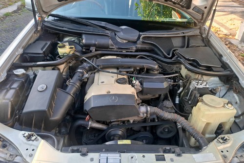 2000 Mercedes Benz E-Class E230 bekas