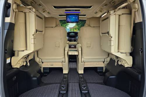 Dijual 2021 Toyota Alphard 2.5 G A/T bekas