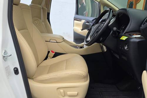 2021 Toyota Alphard 2.5 G A/T tua