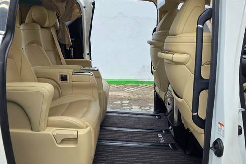 2021 Toyota Alphard 2.5 G A/T bekas