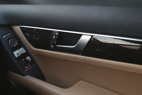 2013 Mercedes Benz C-Class Sedan C 200 CGI Avantgarde bekas
