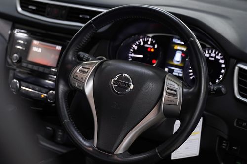 Old 2015 Nissan X Trail 2.5L CVT AT