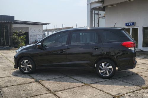 Beli mobil bekas