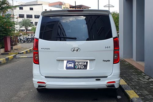 Dijual 2020 Hyundai H1 2.4L ROYALE AT bekas