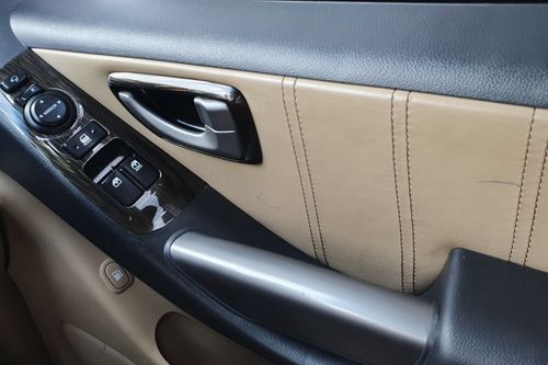 Dijual 2020 Hyundai H1 2.4L ROYALE AT bekas