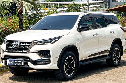 2nd Hand 2022 Toyota Fortuner 4x2 2.8 GR Sport AT DSL