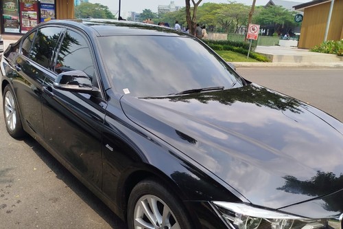 2016 BMW 3 Series Sedan 320i Sport tua