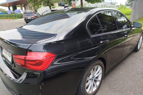 2016 BMW 3 Series Sedan 320i Sport bekas